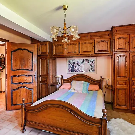 Cozy In Saint-julien-les-rosie Holiday home Saint Julien Les Rosiers