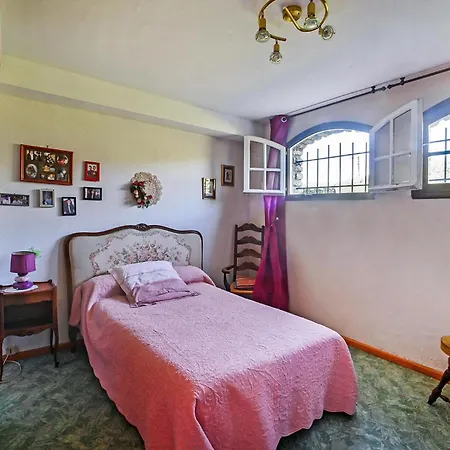 Lovely In Saint-julien-les-rosie Saint-Julien-de-Valgalgues