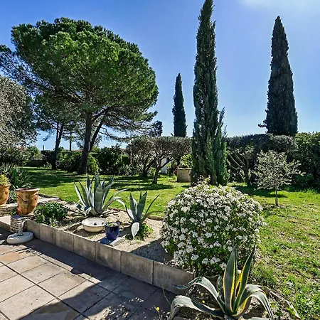 4 Bedroom Gorgeous In Saint-julien-les-rosie * Saint Julien Les Rosiers