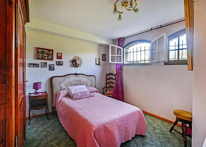 Lovely In Saint-julien-les-rosie Saint-Julien-de-Valgalgues