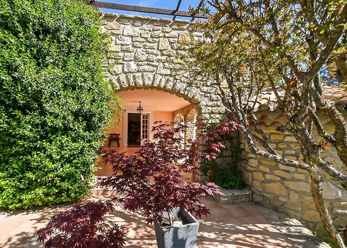 Lovely In Saint-julien-les-rosie * Saint-Julien-de-Valgalgues